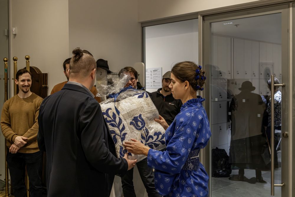 Foltvarrás kékben megnyitó – p 202