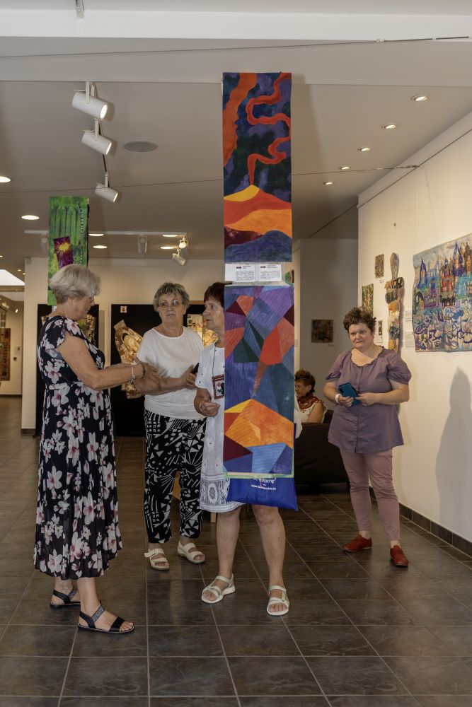 OFF 2025 Kiállítások – 326