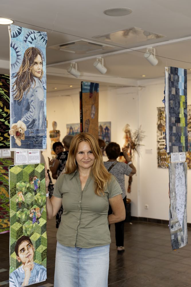 OFF 2025 Kiállítások – 328