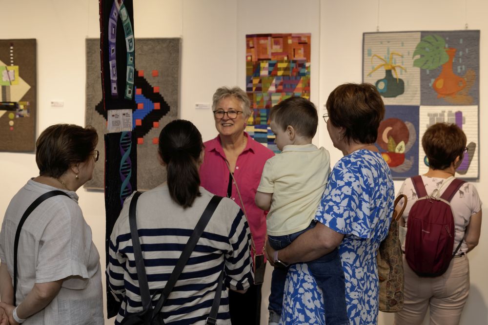 OFF 2025 Kiállítások – 330