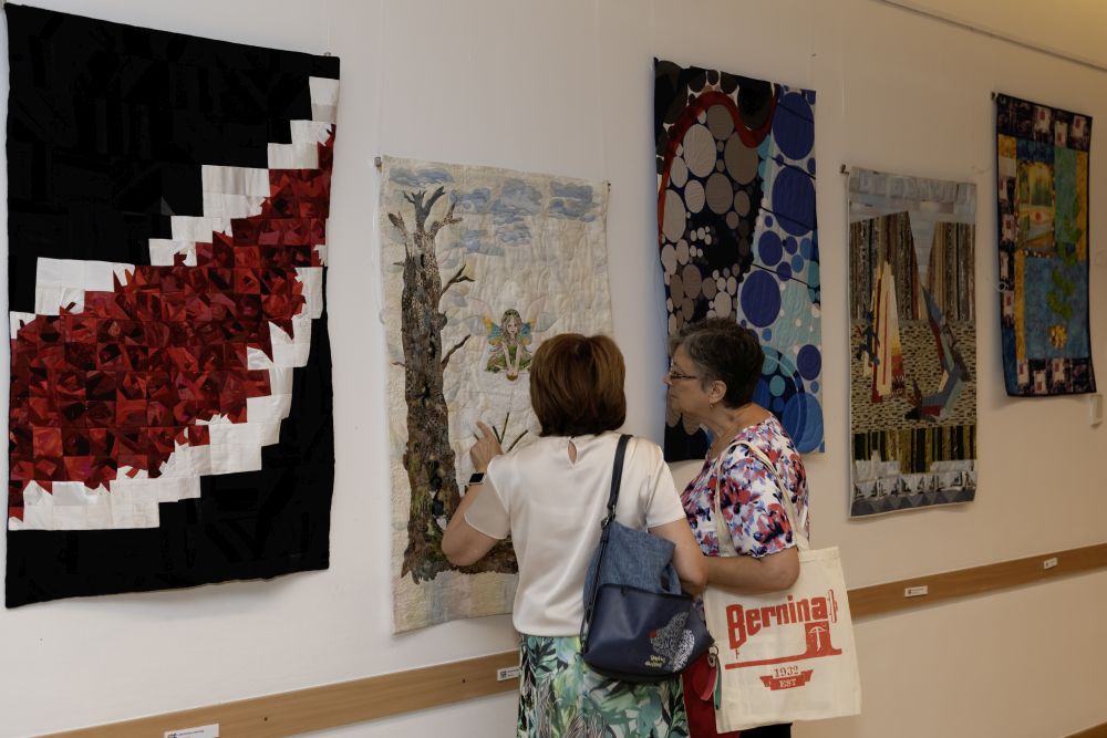 OFF 2025 Kiállítások – 332