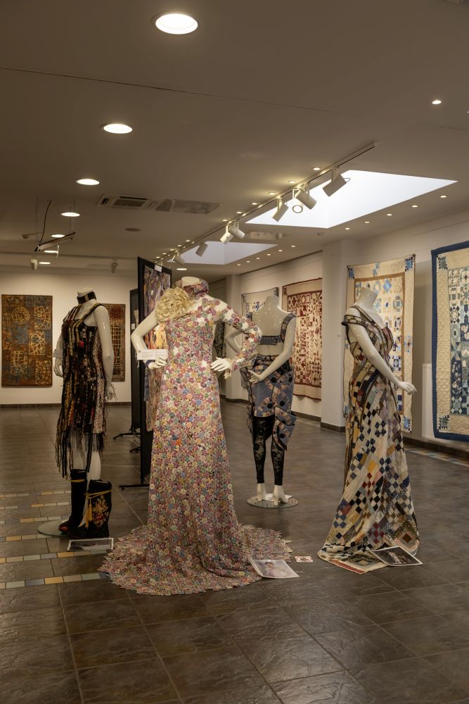 OFF 2025 Kiállítások – 342