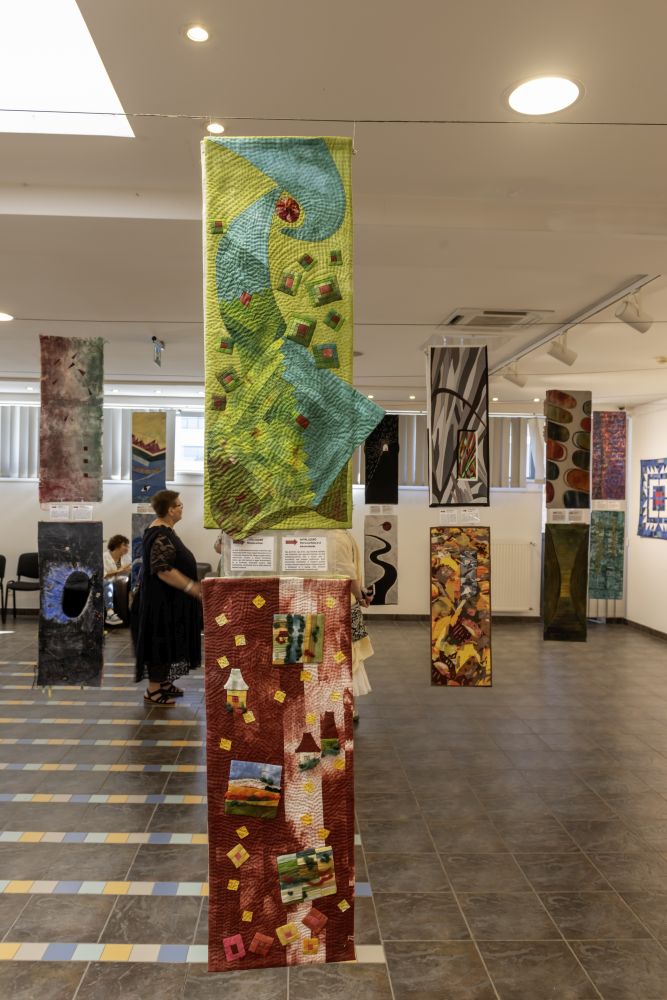 OFF 2025 Kiállítások – 348