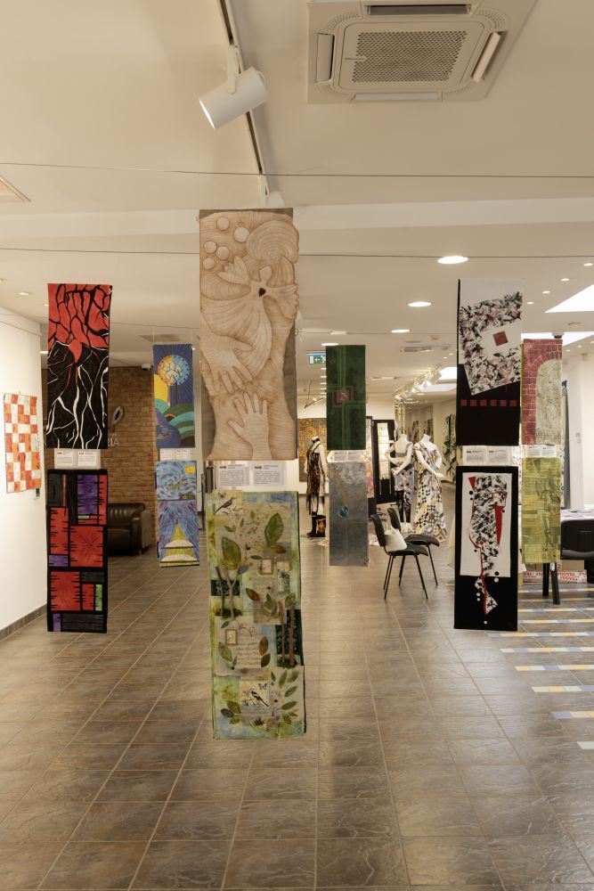 OFF 2025 Kiállítások – 350