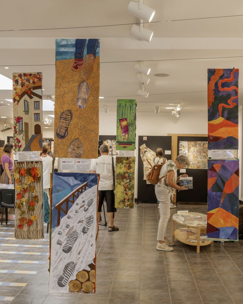 OFF 2025 Kiállítások – 375