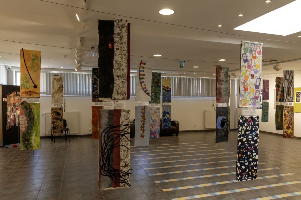 OFF 2025 Kiállítások – 379