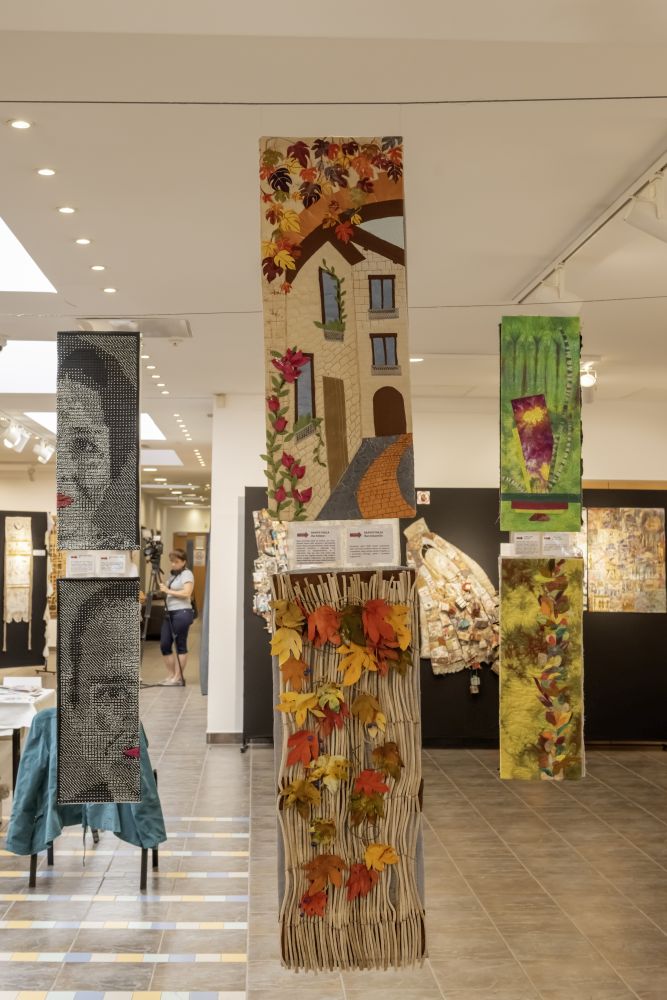 OFF 2025 Kiállítások – 380