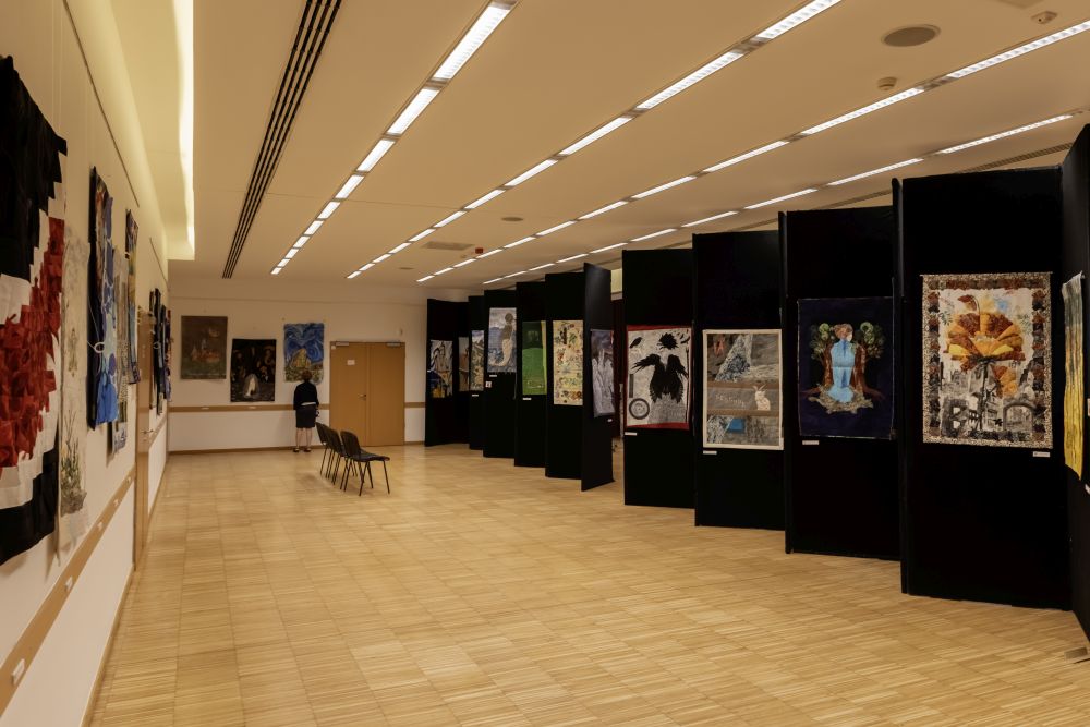 OFF 2025 Kiállítások – 383