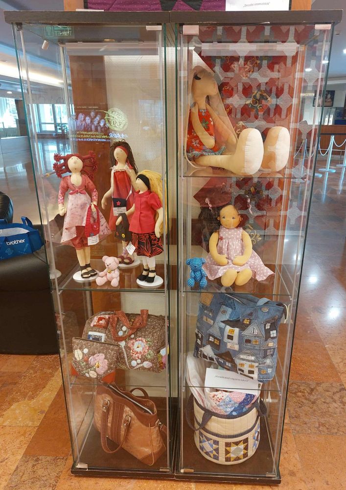 Petőné Kuti Mária – Folthalom – 2025 – 01