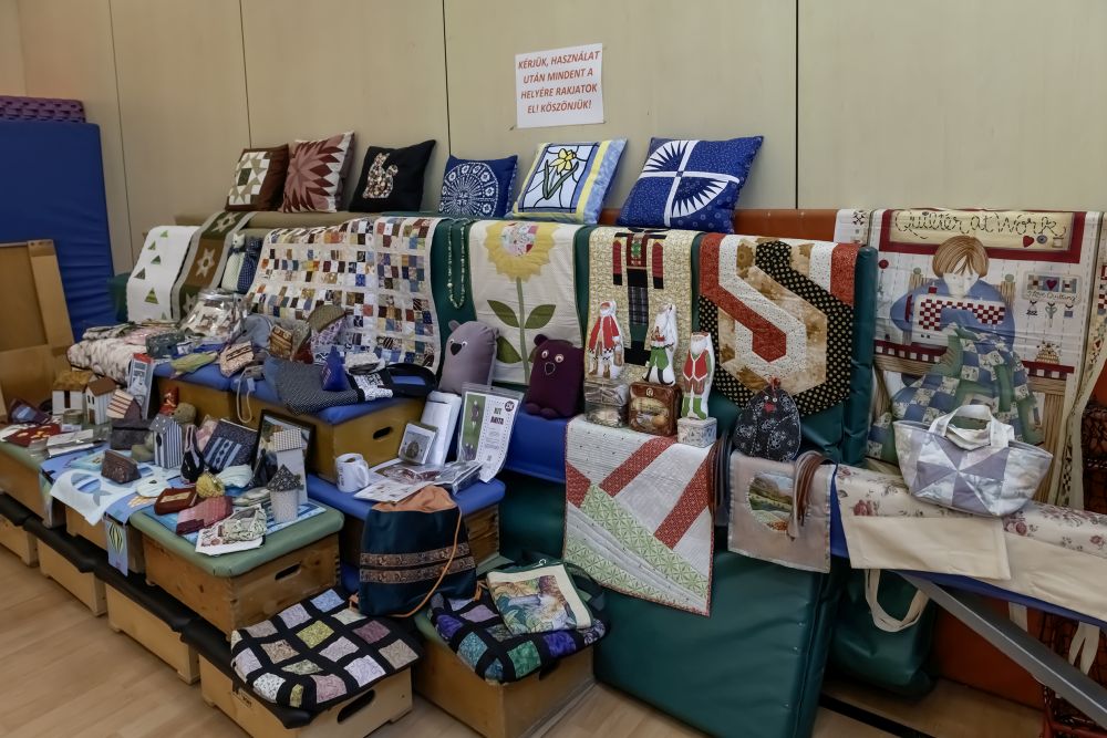 18 – Bakancsosok – Az utolsó öltés ünnepe