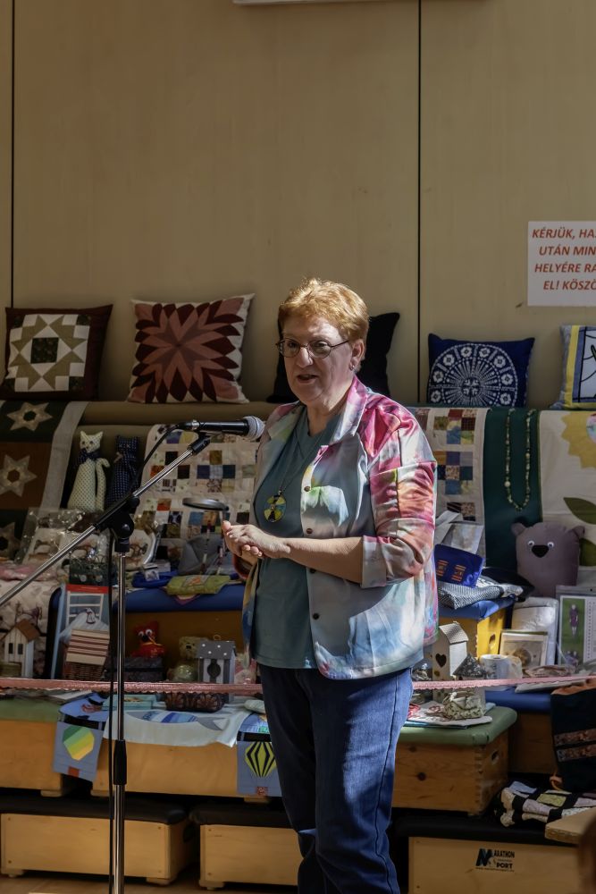 35 – Bakancsosok – Az utolsó öltés ünnepe